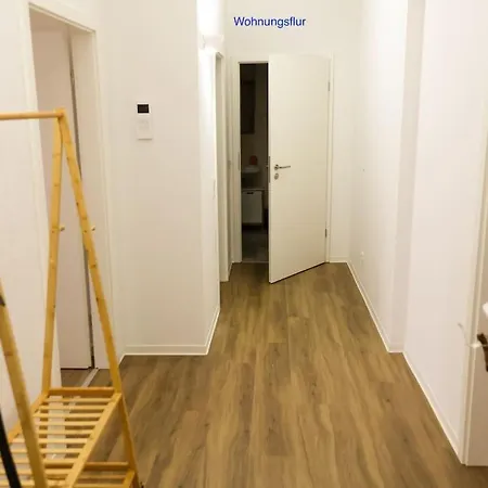 Freundliche Wohnung Mit Parkplatz Und Terrasse Neubrandenbourg Extérieur photo