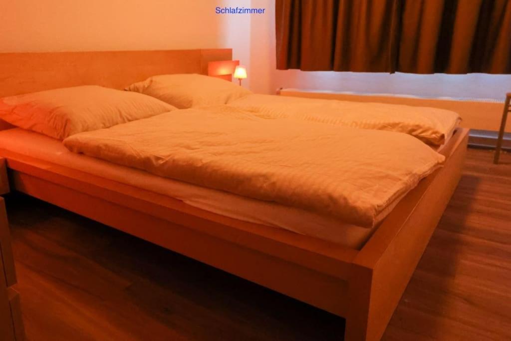 Appartement Freundliche Mit Parkplatz Und Terrasse